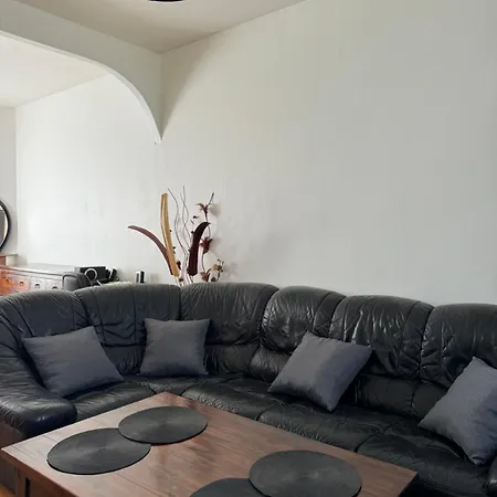 بيت للعطل Maison Individuelle Avec Jardin *